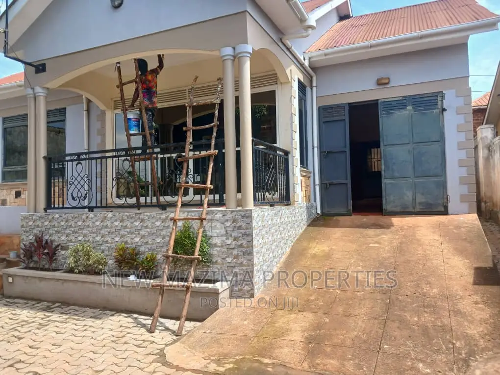 19705605_MTAyMC03NjUtOThiOTJlYjNjMA